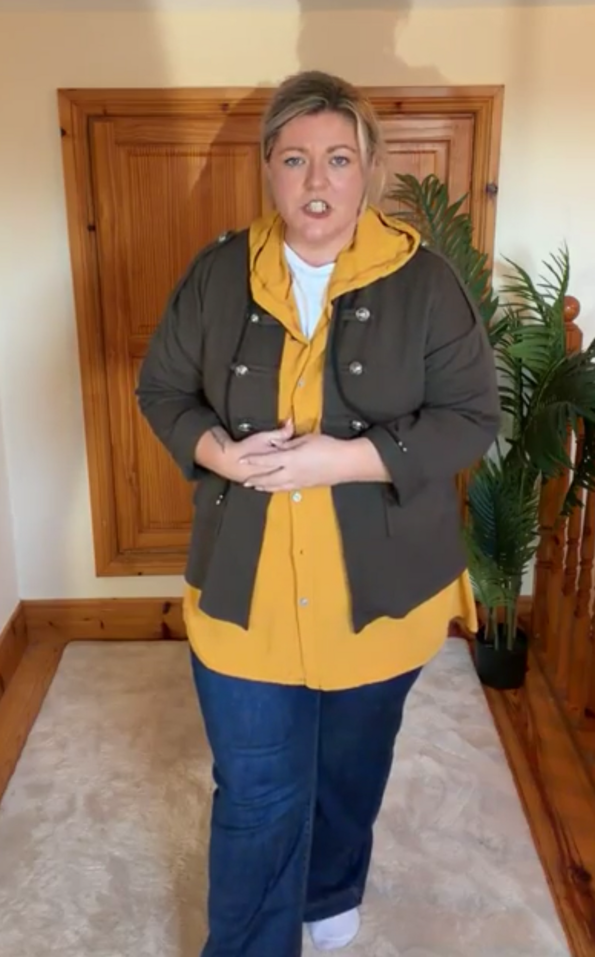 Mustang blouse with hood