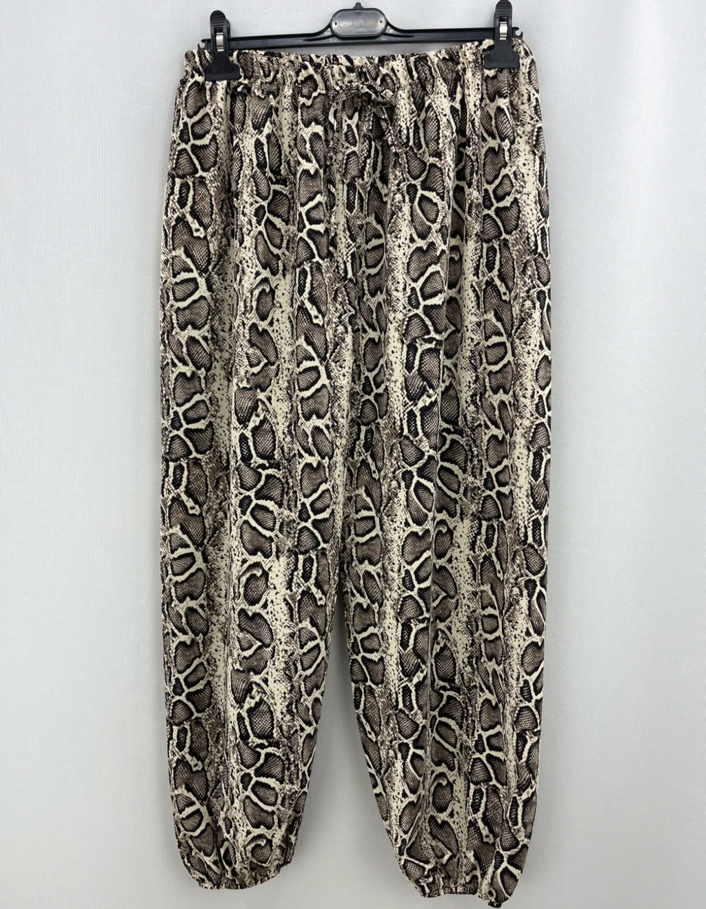 Cuffed animal print