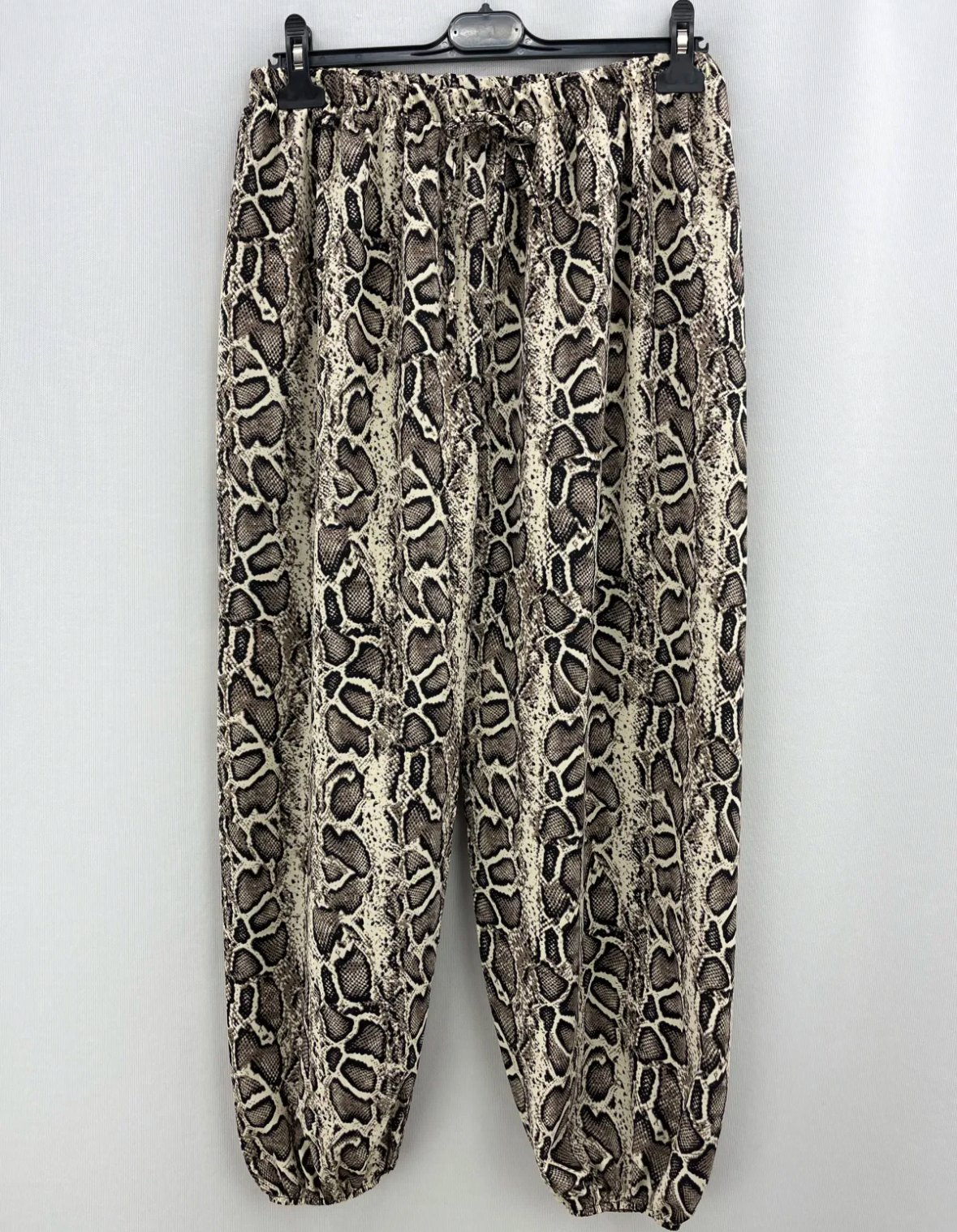 Cuffed animal print