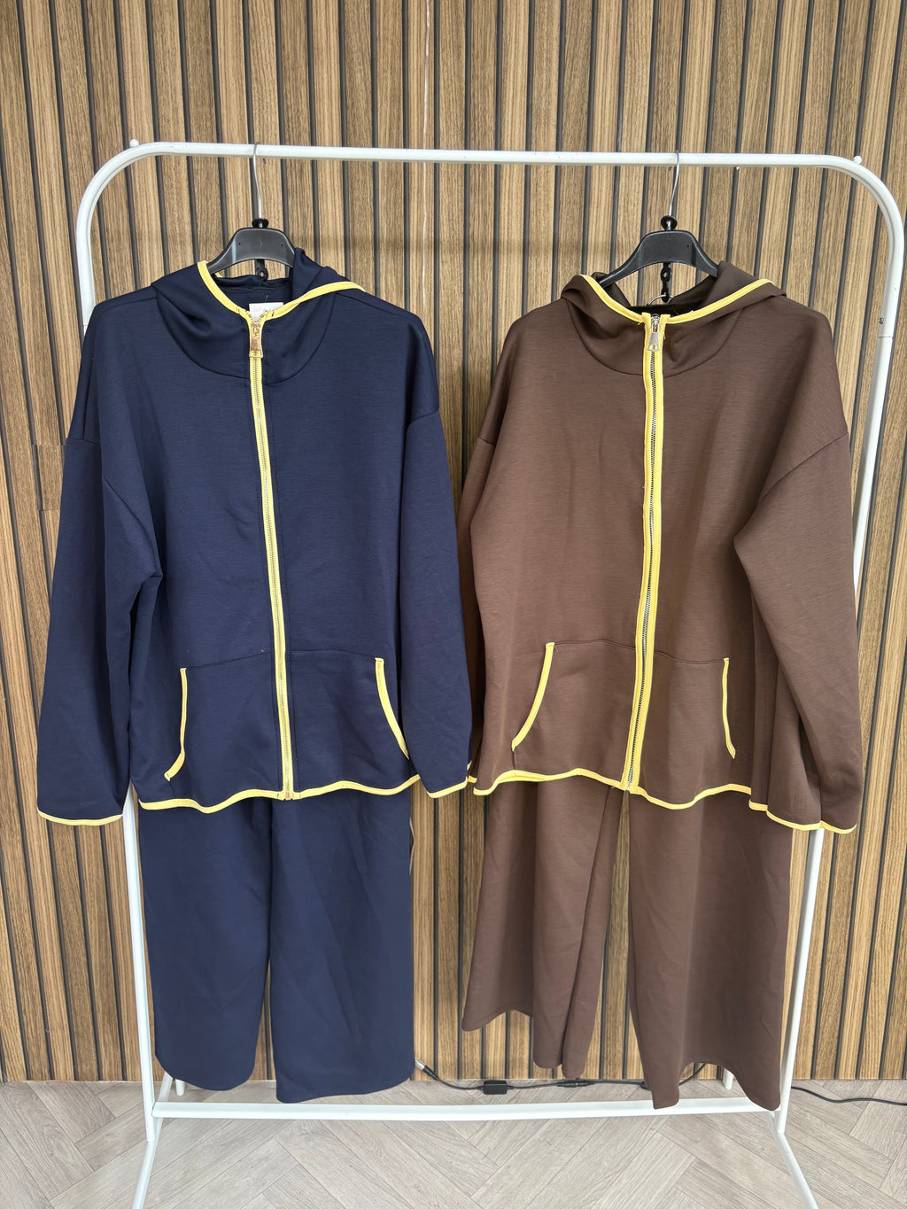 Sam lounge set