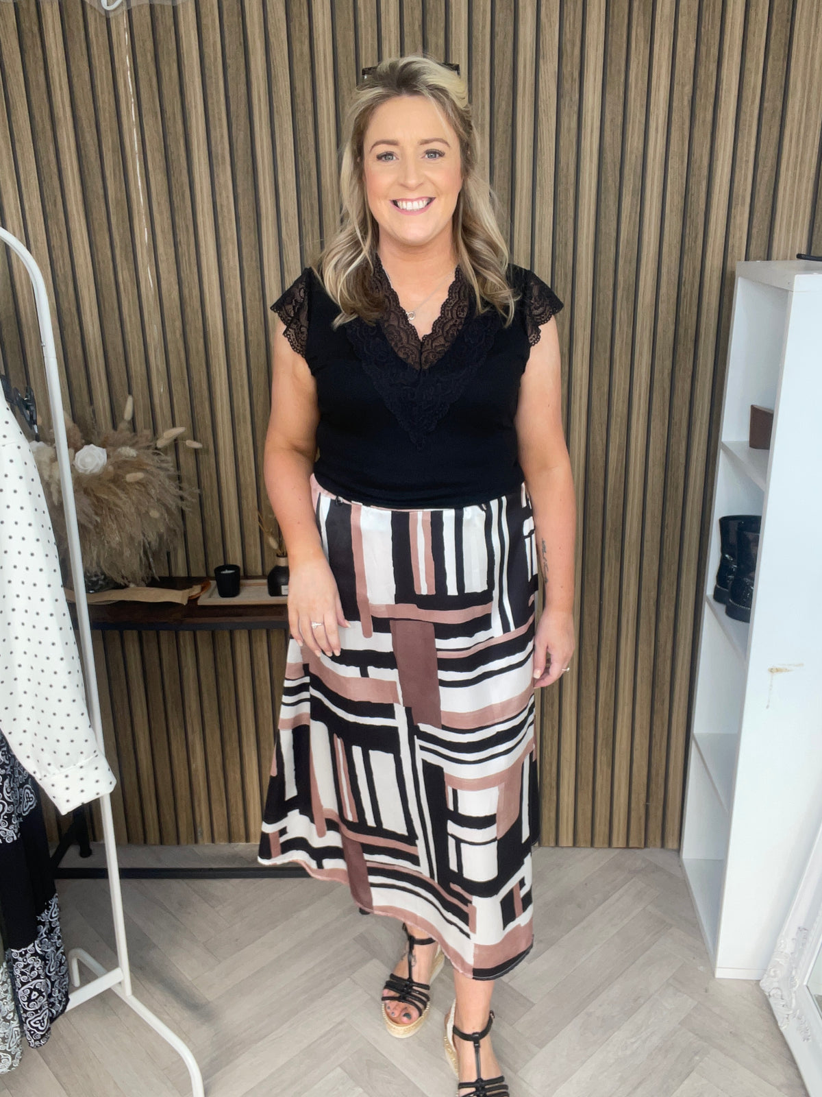 Printed satin skirt