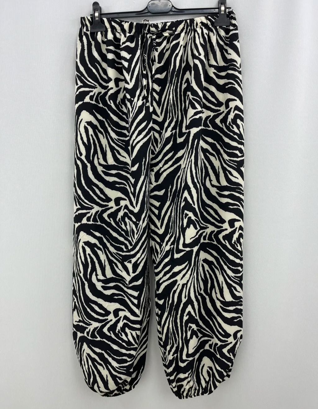 Cuffed animal print