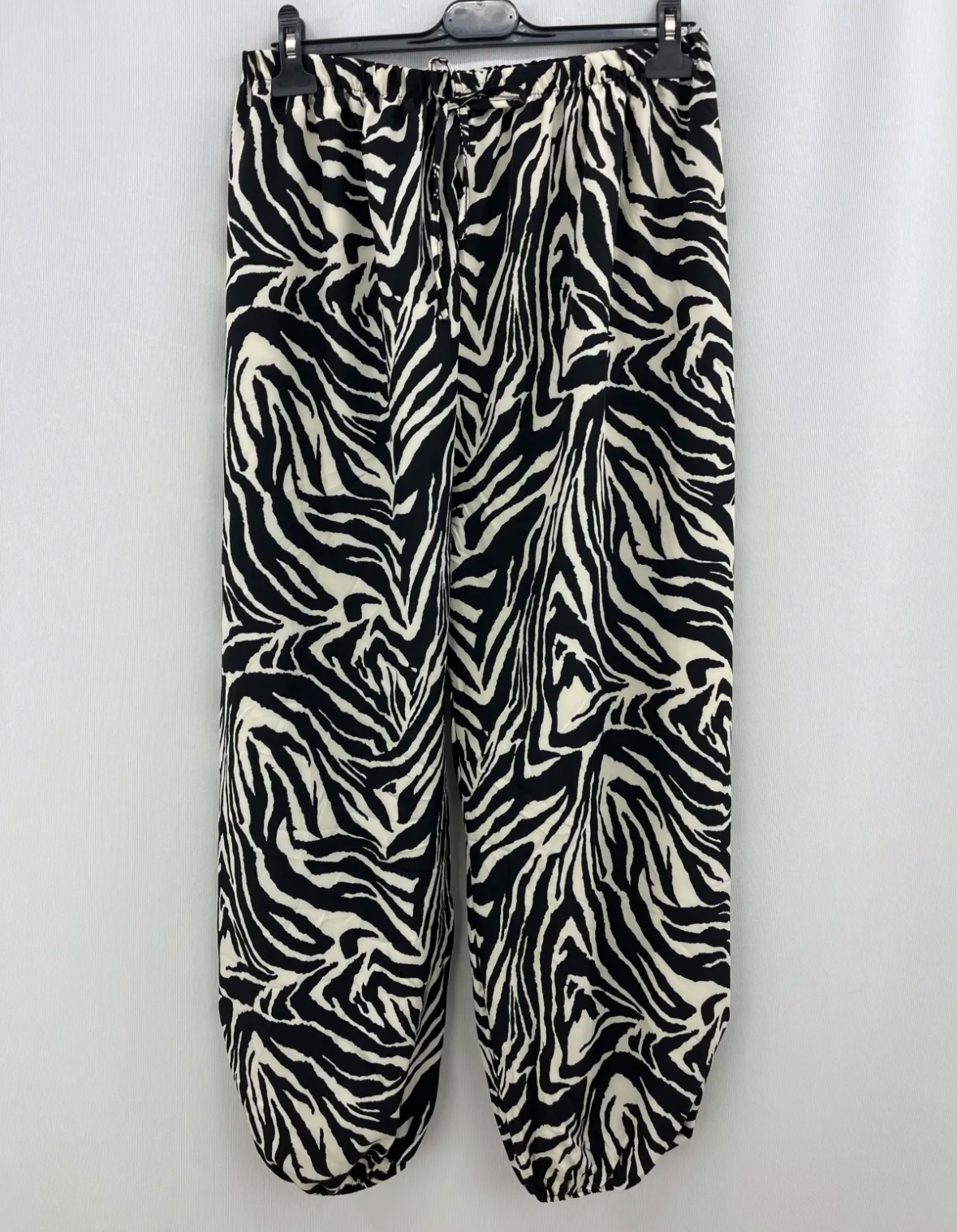 Cuffed animal print