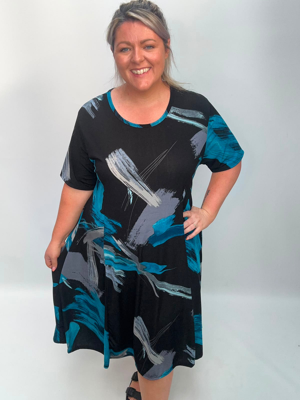 Straight magic dress