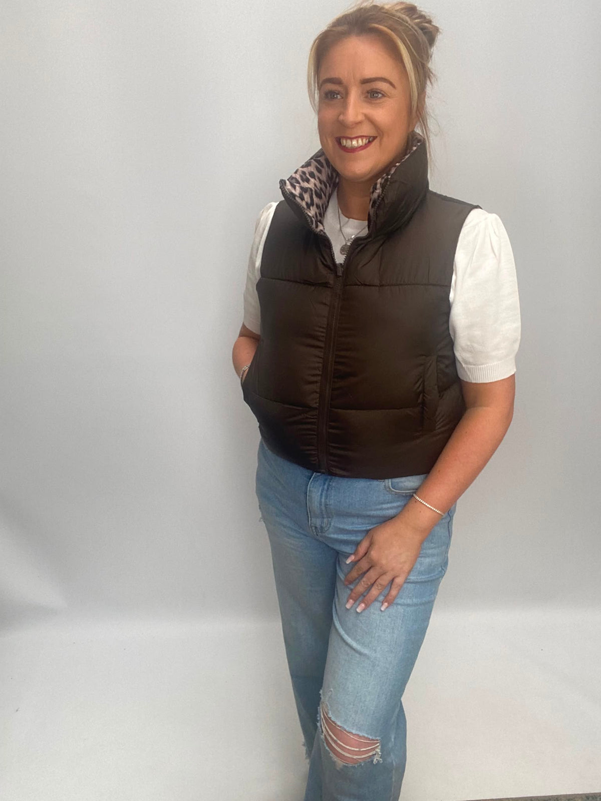 Reversible leopard gilet