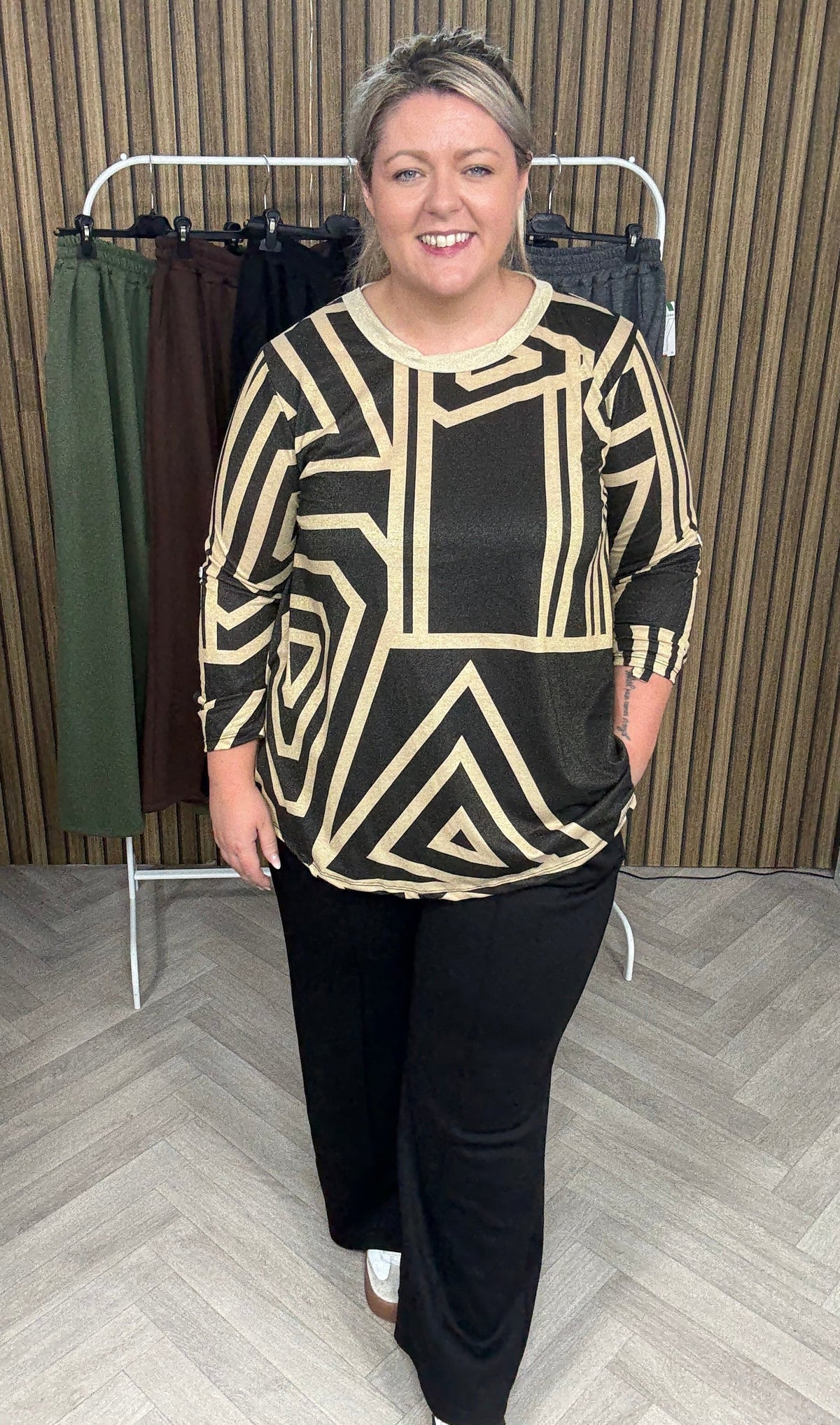 Myra top
