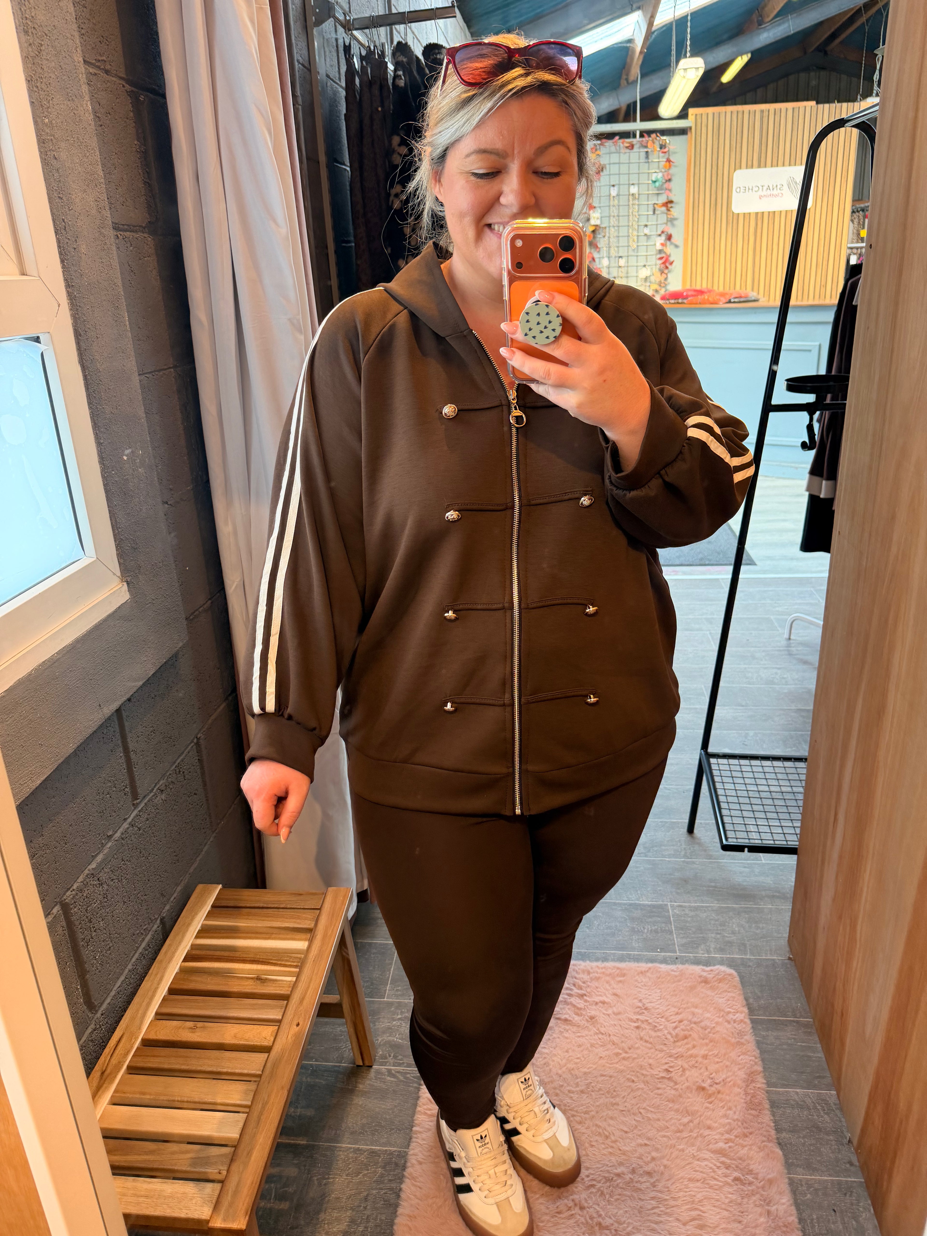Mila zip up